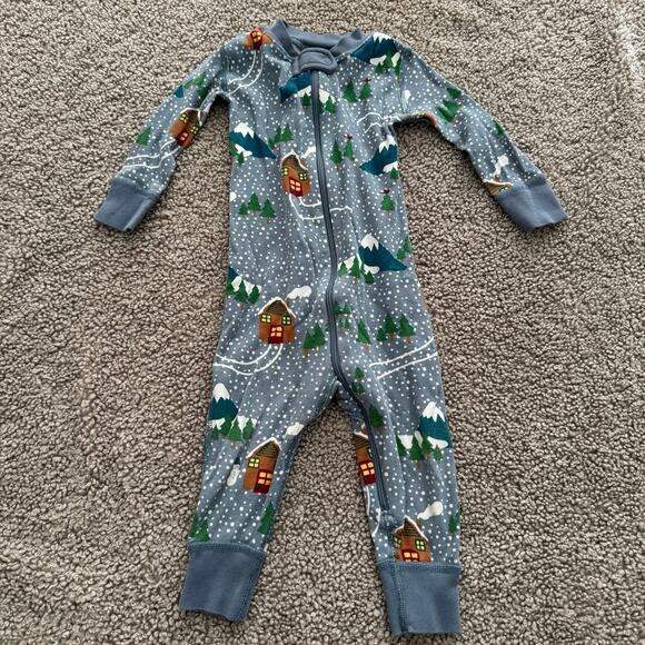 Hanna Andersson Snowy Cottages Baby Zip Sleeper - Size 12-18 months - Picture 1 of 3